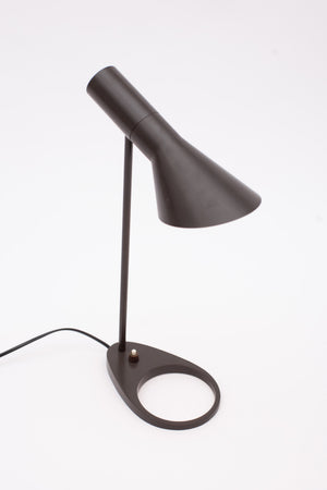 Vintage AJ Tischlampe von Arne Jacobsen für Louis Poulsen